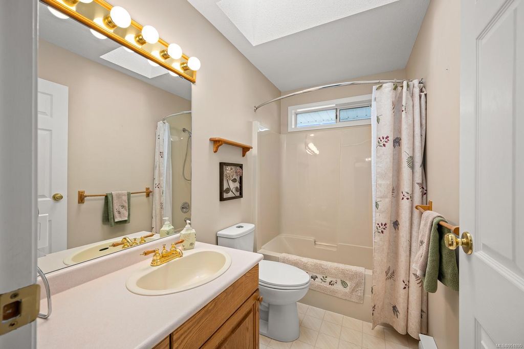 listing image 16045699230681476380