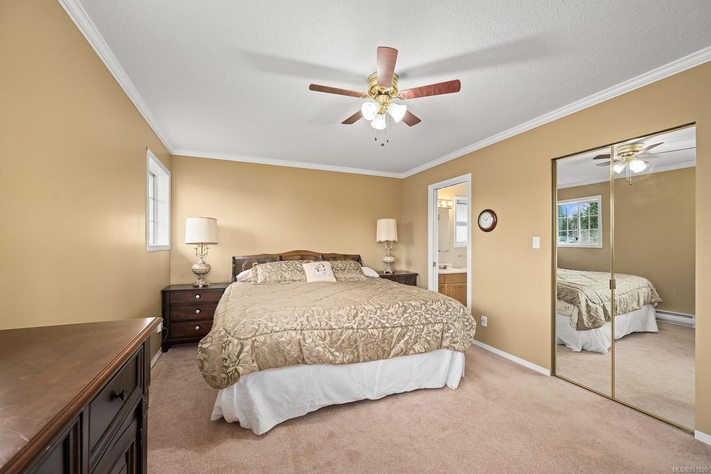listing image 16048503378450377252