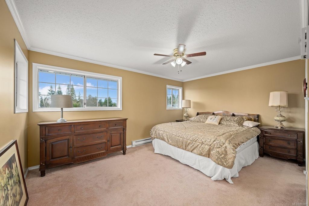 listing image 16040127626838193413