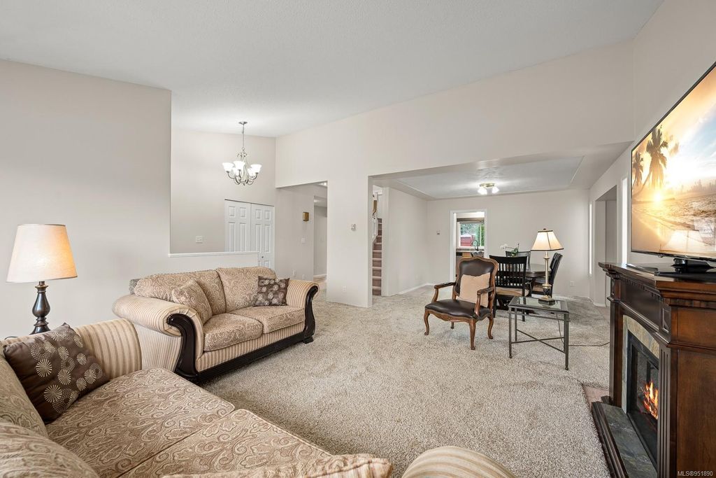listing image 16045216917781081011