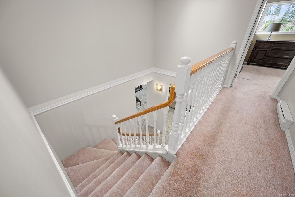 listing image 16041031044245681698