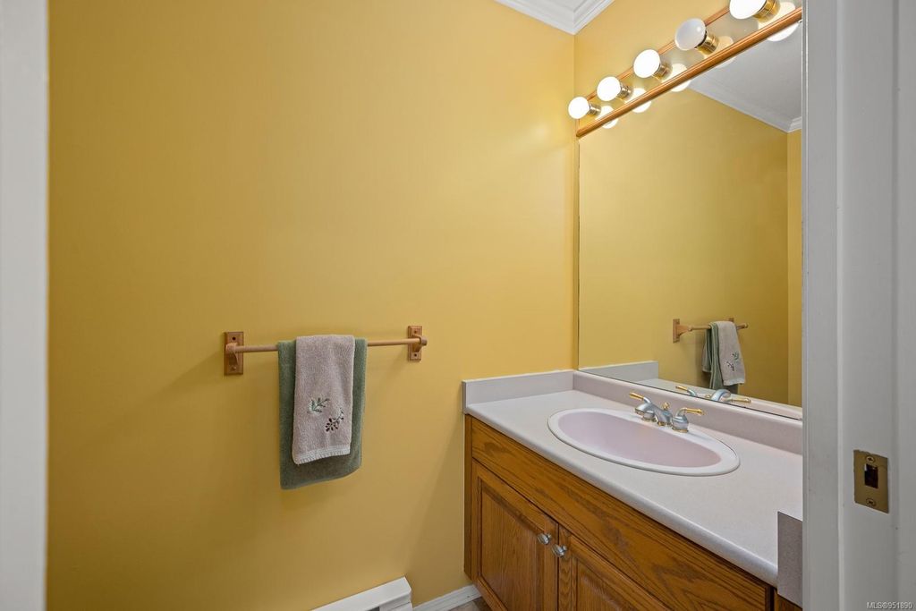 listing image 16042433993610630064