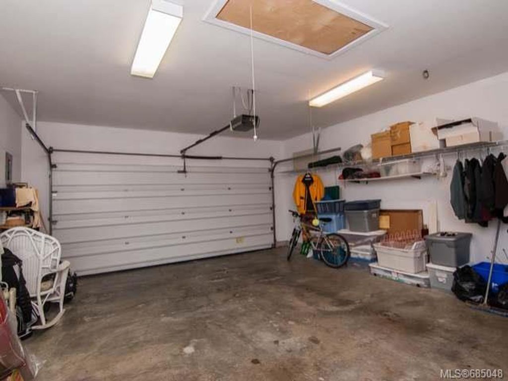 listing image 16045471200567825480