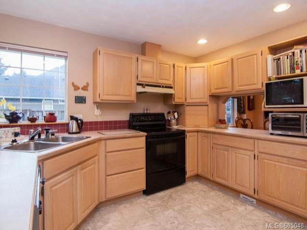 listing image 16040658038818526693