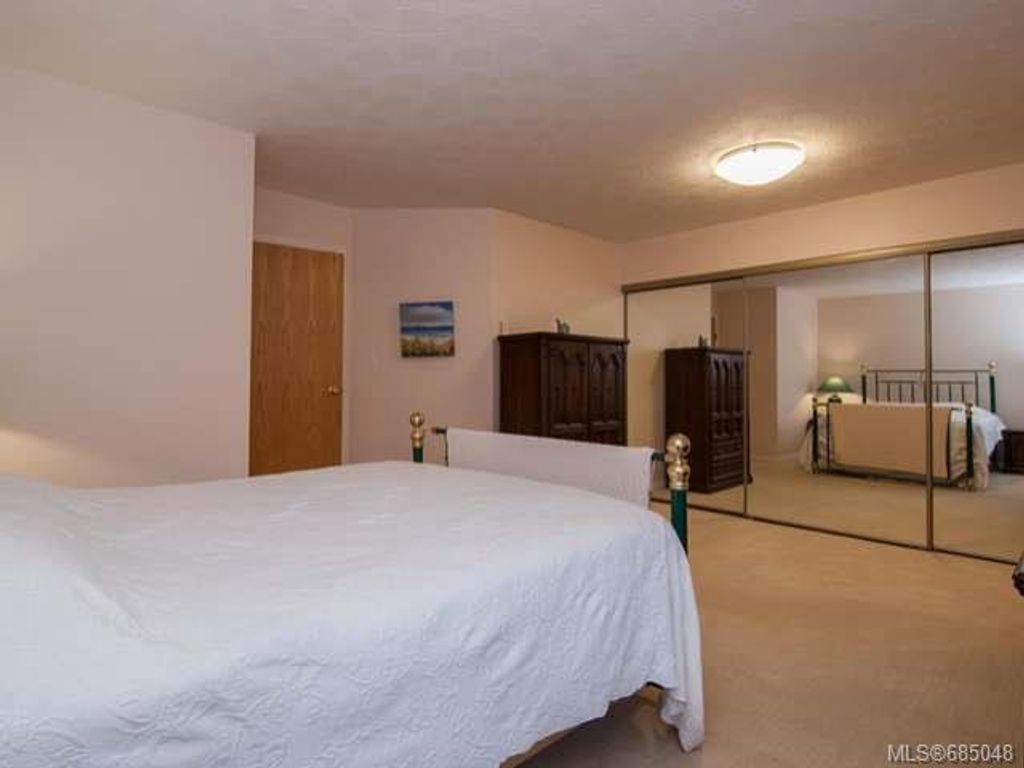 listing image 16040104949129914912