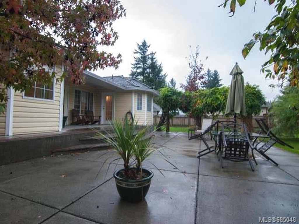 listing image 16044812609270719176