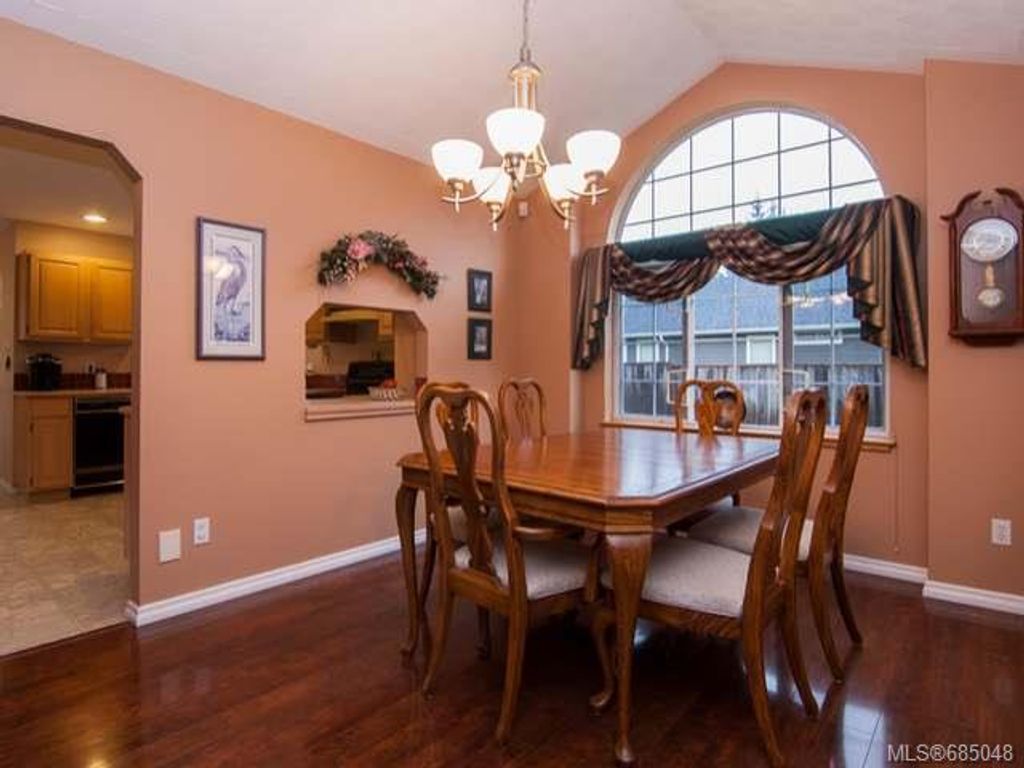 listing image 16041105844448618782