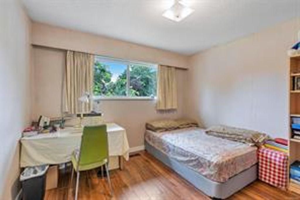 listing image 16040610750423763614