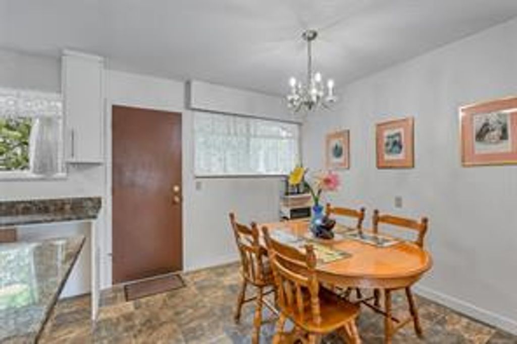 listing image 16042143912634898192