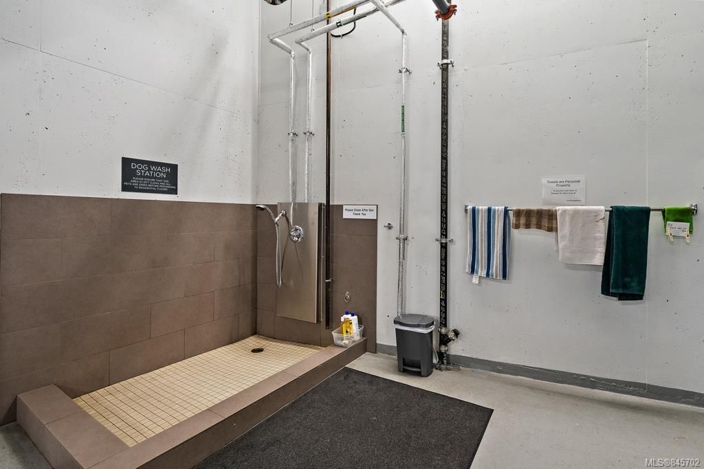 listing image 16044066986759480791