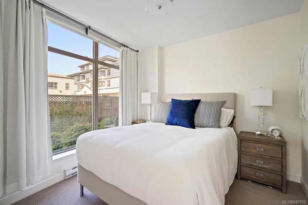 listing image 16041222292447205814