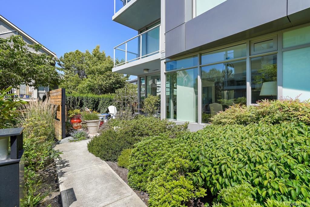 listing image 16047555132588116052