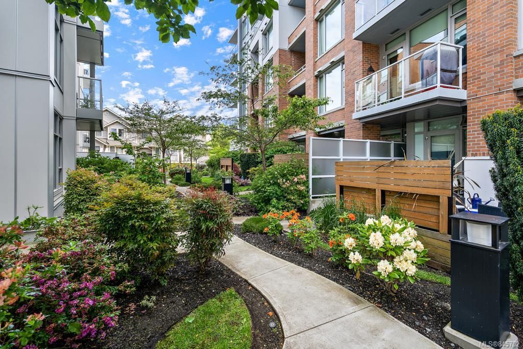 listing image 16042362210612385829