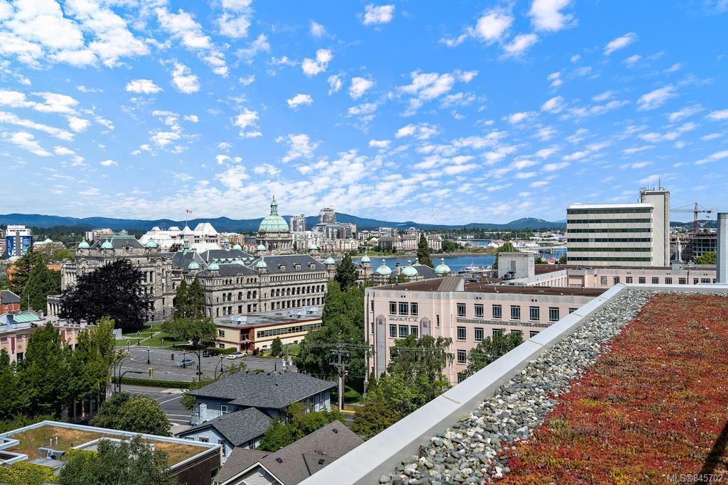 listing image 16043737102975753678