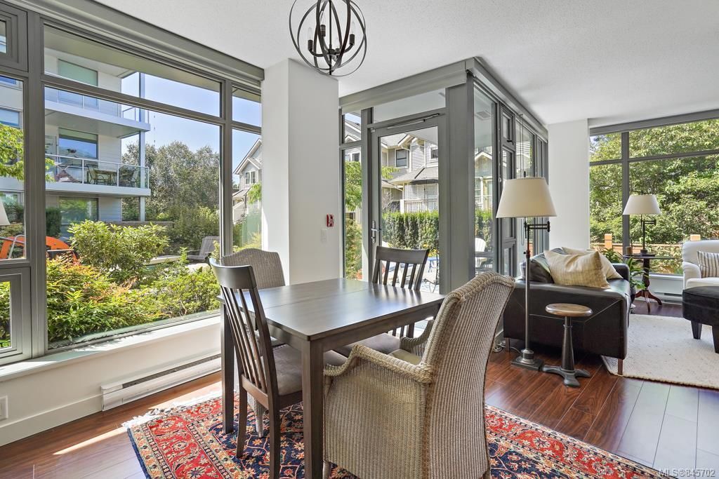 listing image 16048599821798943352