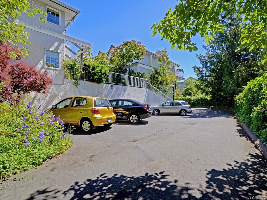 listing image 16044386389347974212