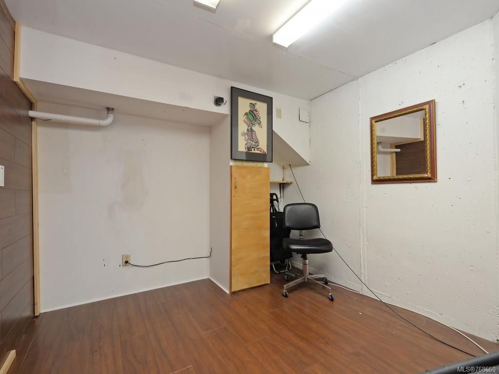 listing image 16048263359507832867