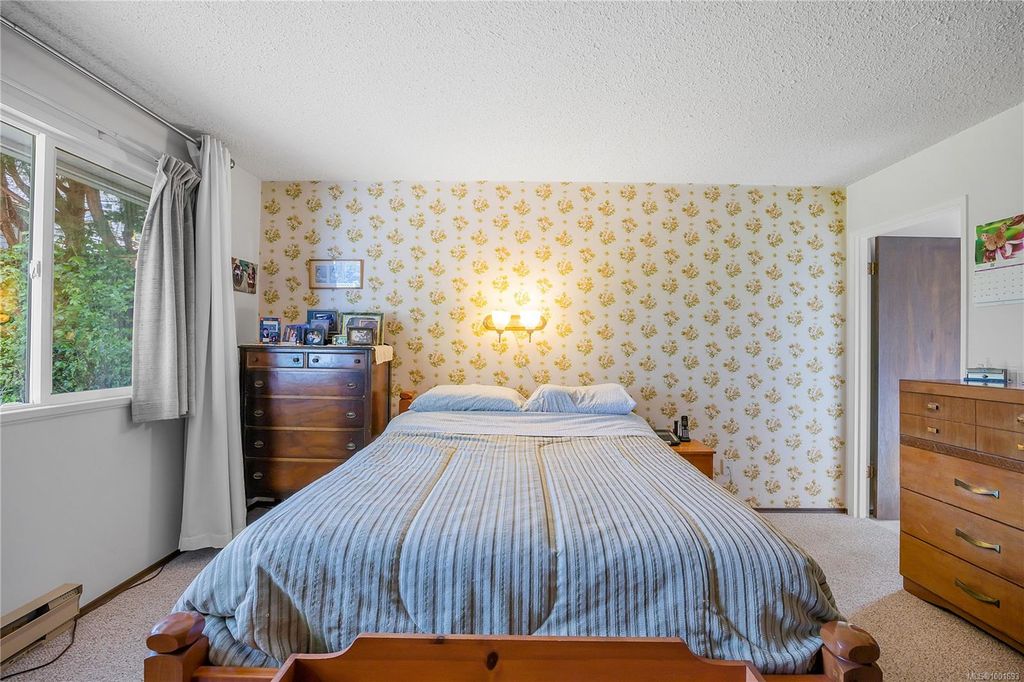 listing image 16042576868843316120