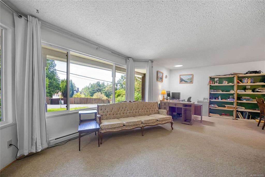 listing image 16043987213538035991