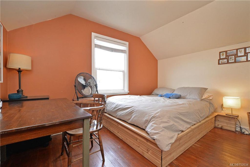 listing image 16049173502282262836