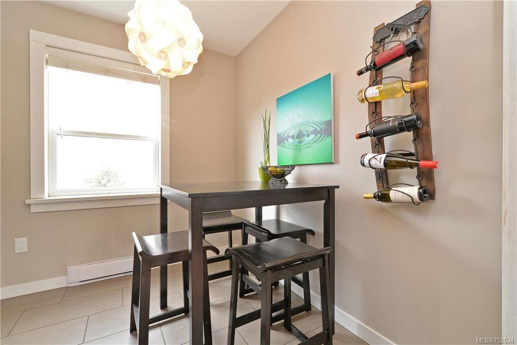 listing image 16045553935996337666