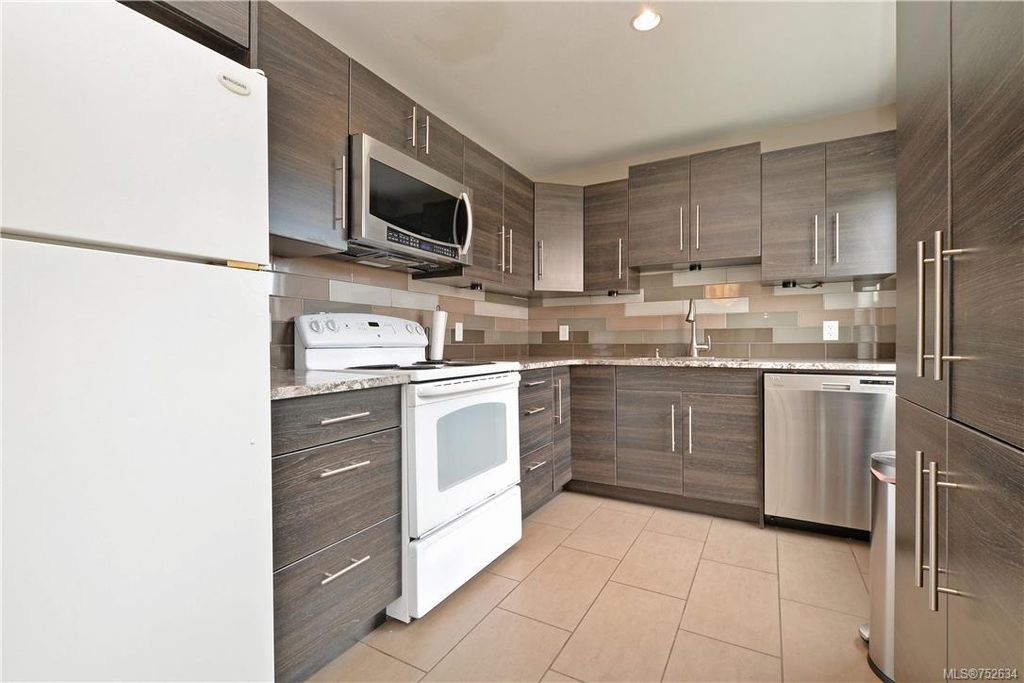 listing image 16040339887661751610