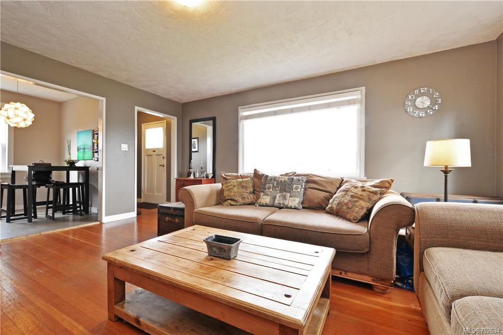 listing image 16043436701198643360