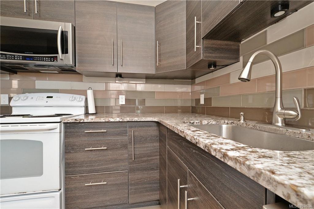 listing image 16047891746700450199