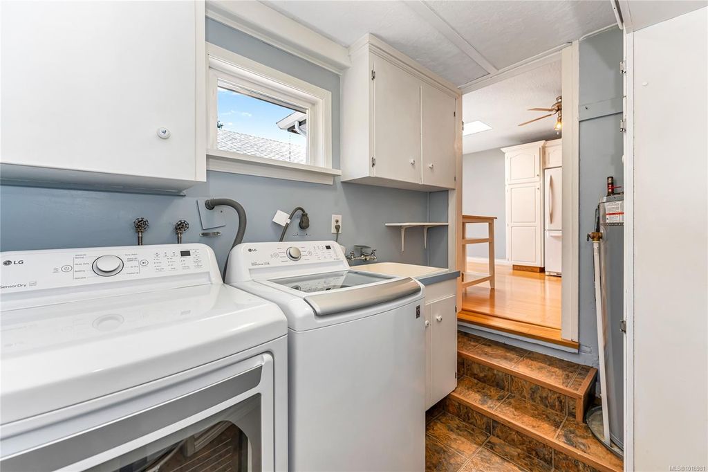 listing image 16042095596780272995