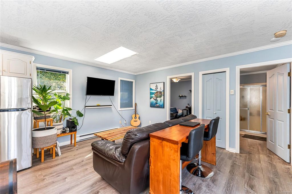 listing image 16047819249127535587