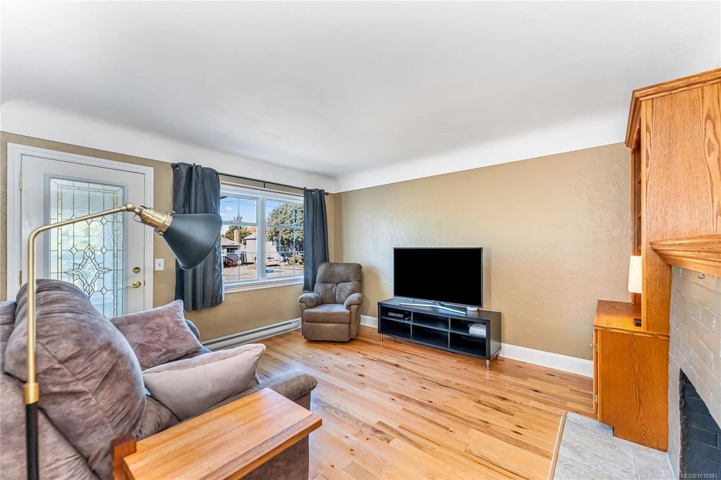 listing image 16043469464902377708