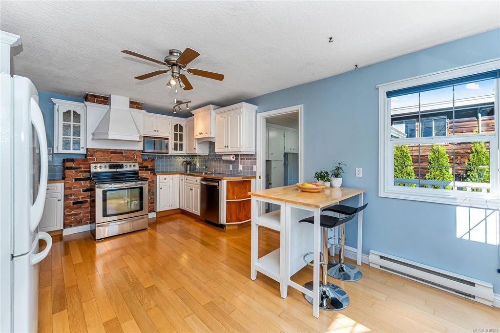 listing image 16043990592353501703