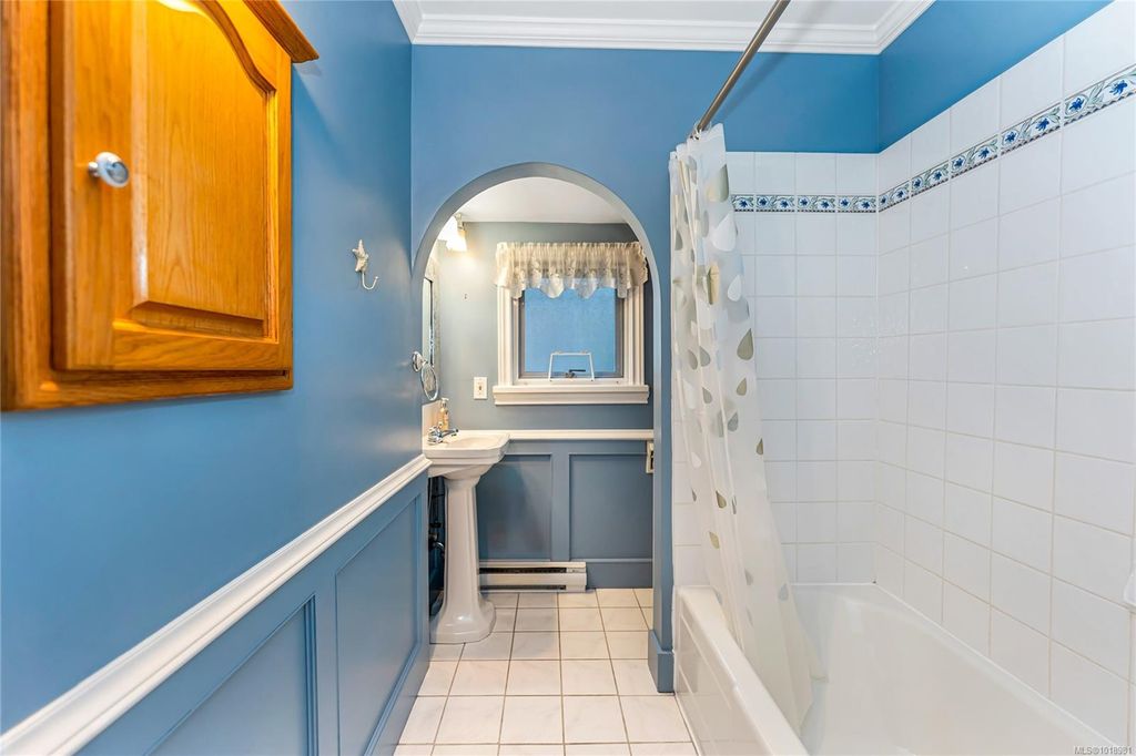 listing image 16043337814546111450