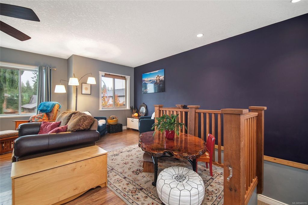 listing image 16045831096915583419