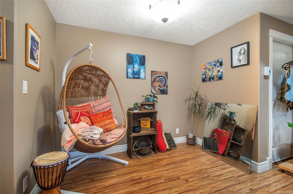 listing image 16047390786089306834