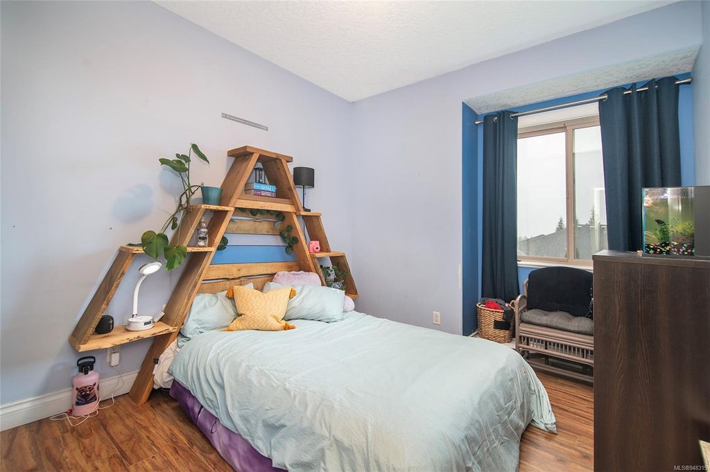 listing image 16042204090765327349