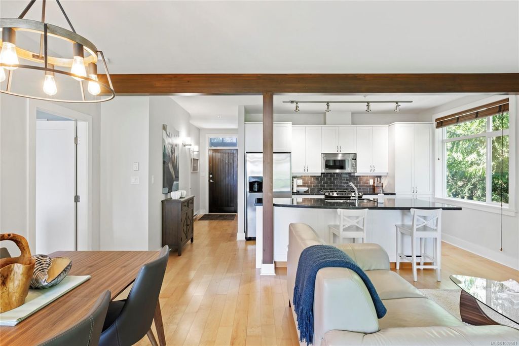 listing image 16048771080539663150