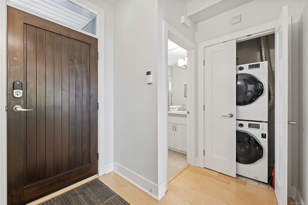 listing image 16043974992707467747