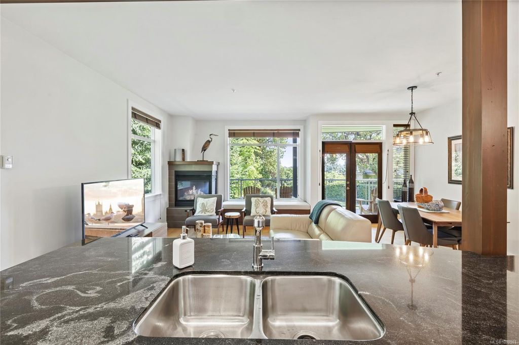 listing image 16042734412821703063