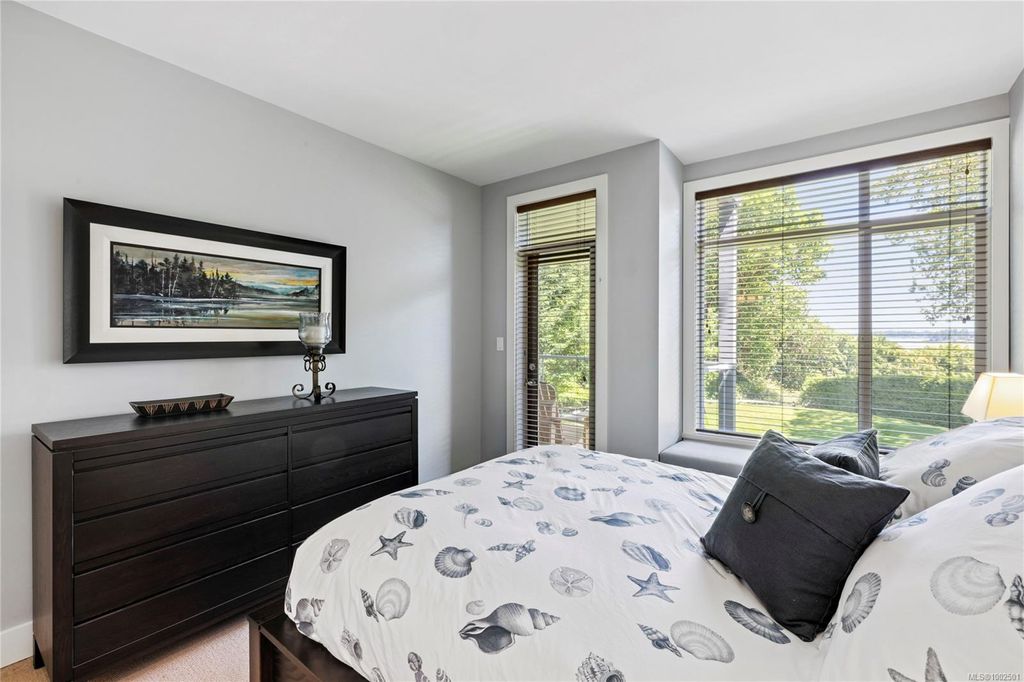 listing image 16045515450233676015
