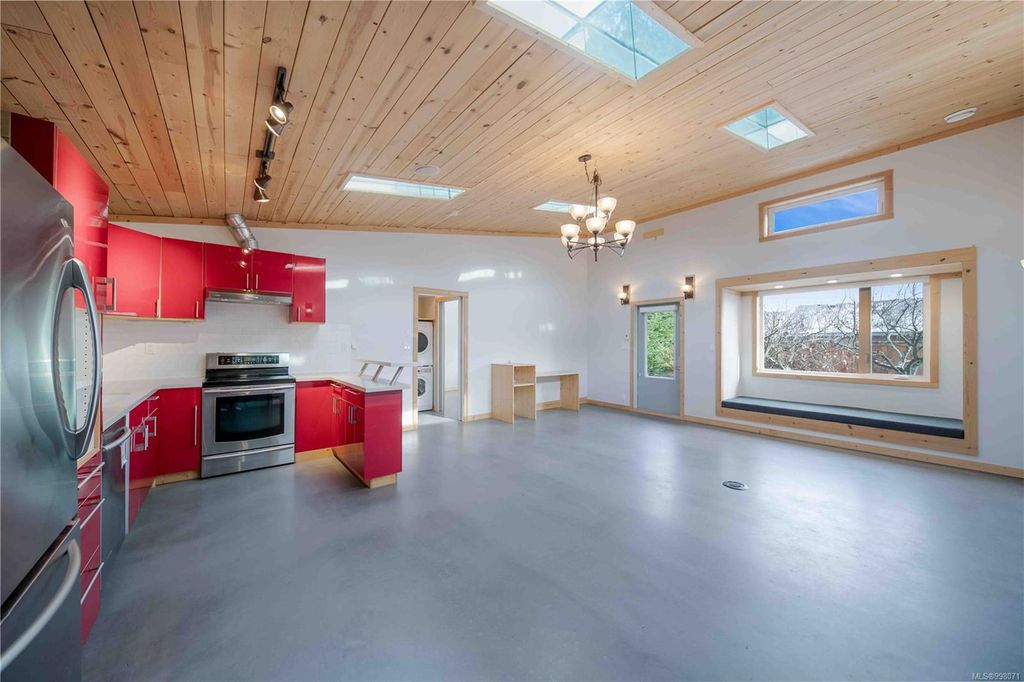 listing image 16043032794493398985