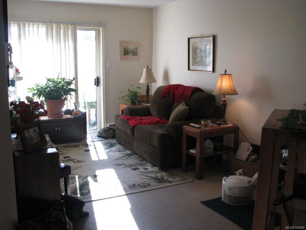 listing image 16046128779320723394