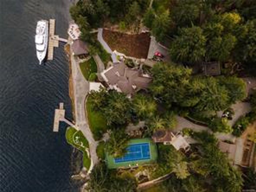 listing image 16042387649273