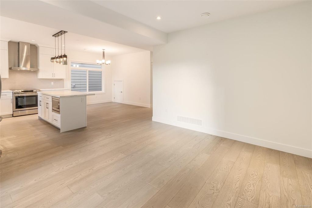 listing image 16042958829704909535