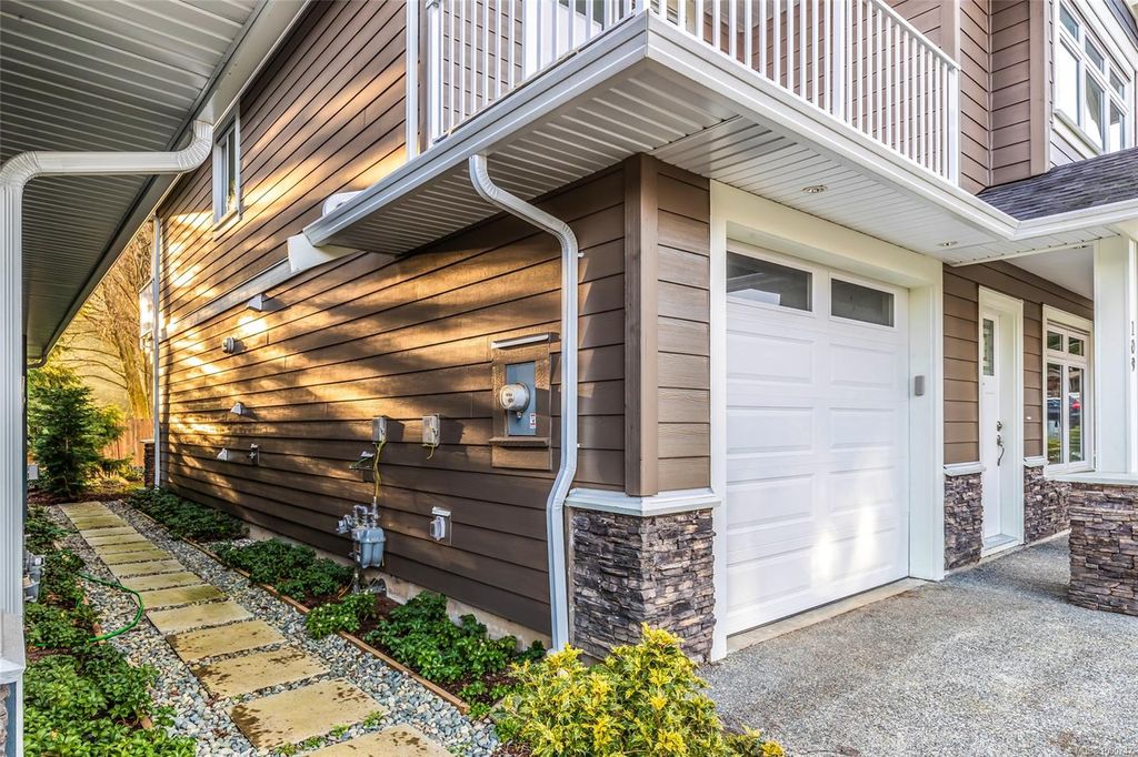 listing image 16042462289427245414