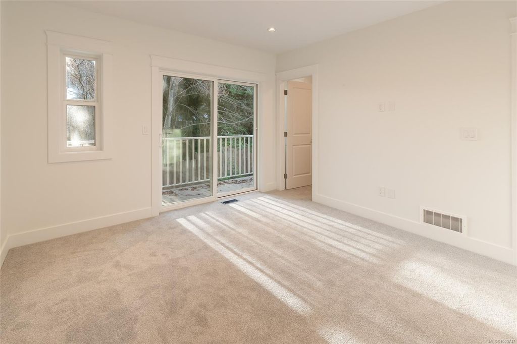 listing image 16043219270003079602