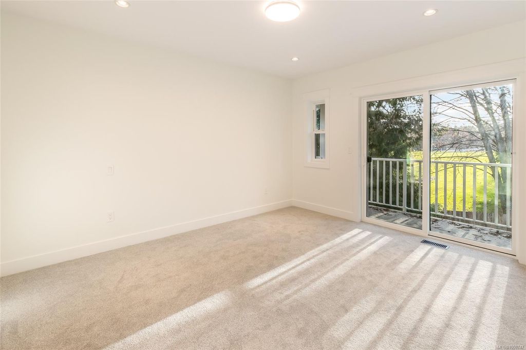 listing image 16046433705973533484