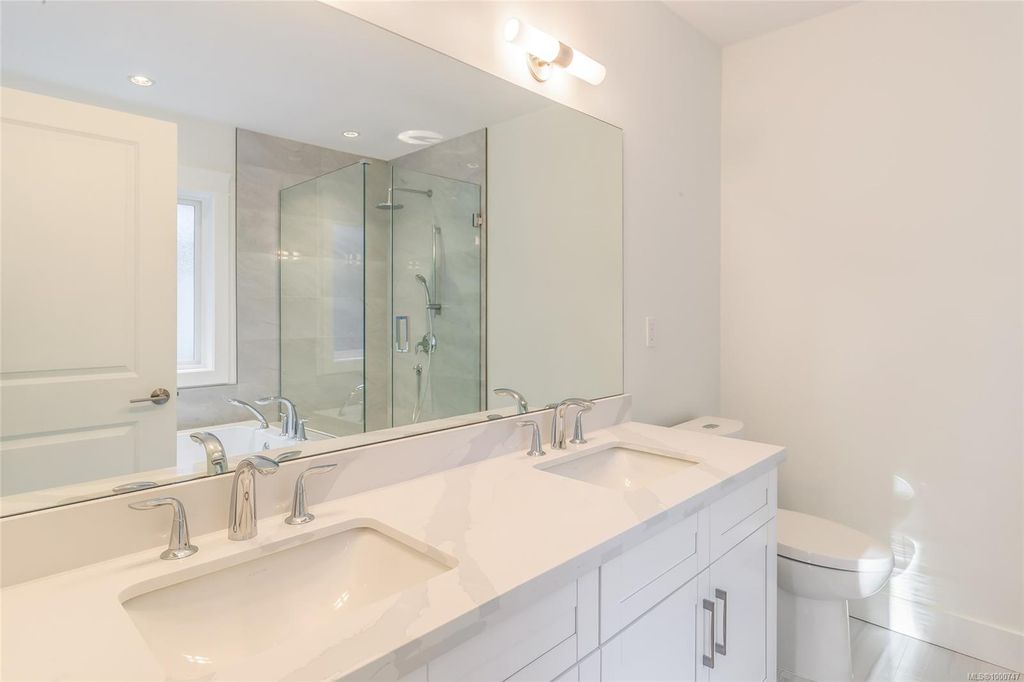 listing image 16046794899588628382