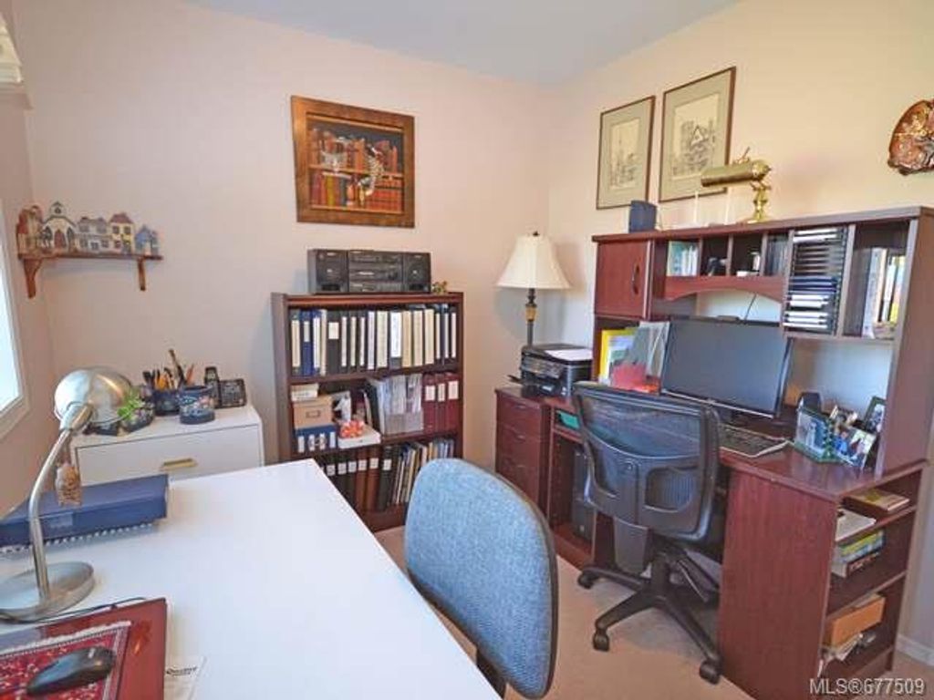listing image 16042940634506356258