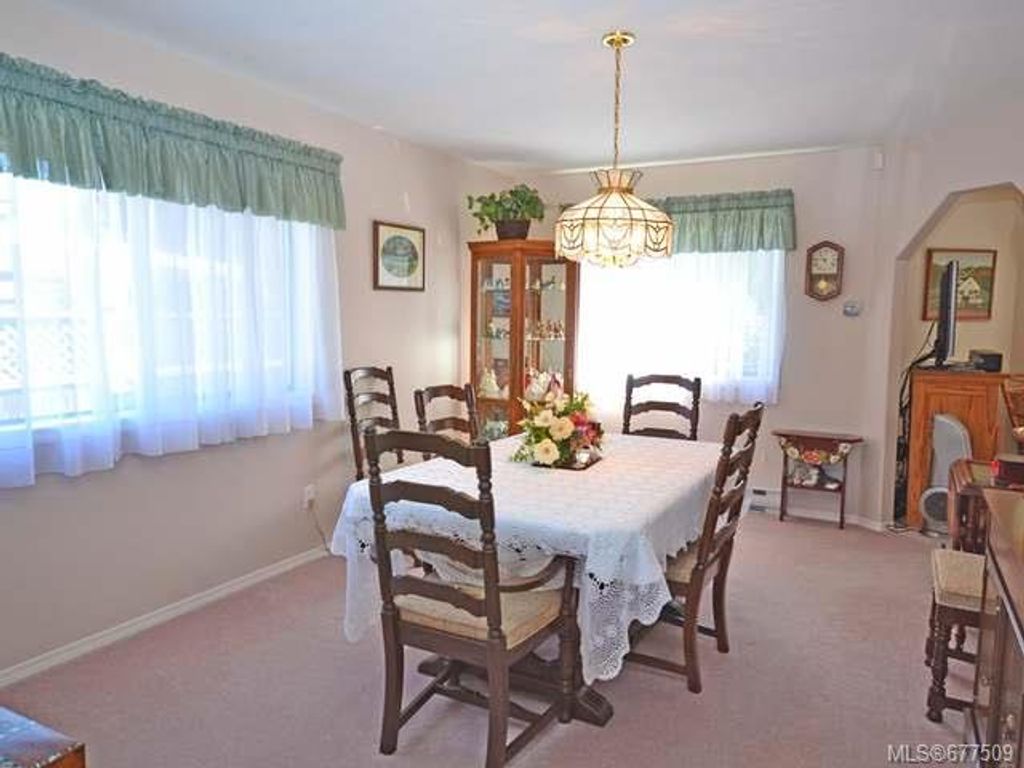 listing image 16044719809058812571